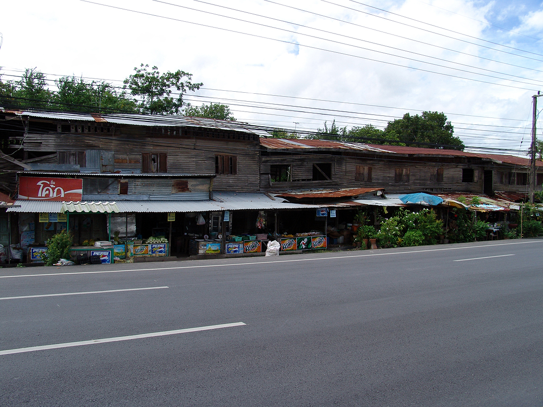 Road to Main Gate at U-Tapao